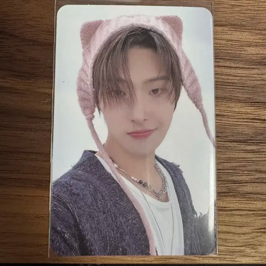 에이티즈 민기 고양이귀 포카