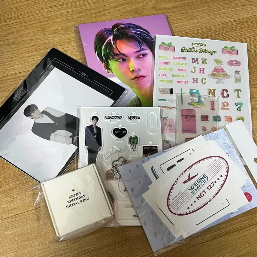 엔시티 nct 127 도영 생일반지 아크릴스탠드 포스트카드북 일괄 양도