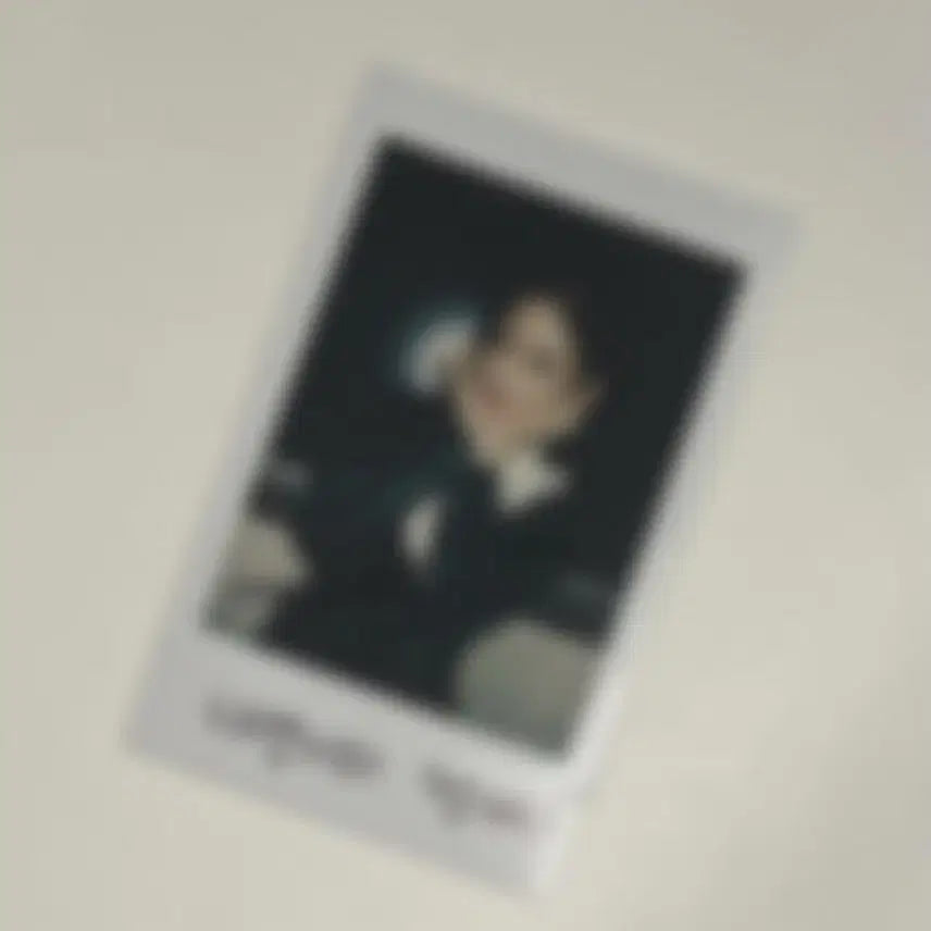 프로미스나인 이채영 싸인 멘트 폴라로이드