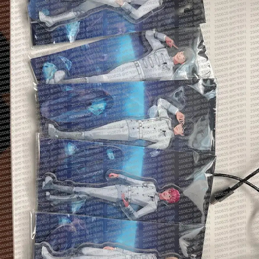 플레이브 앙콘 아크릴스탠드 등신대