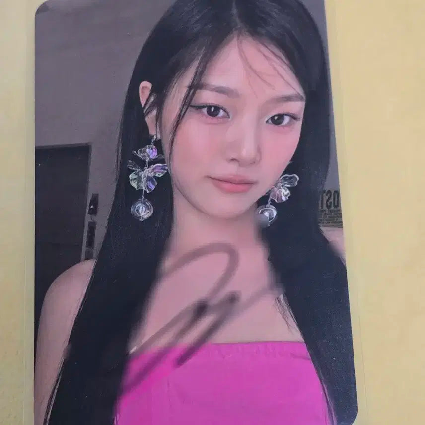 이달의소녀 이달소 루셈블 현진 싸인포카