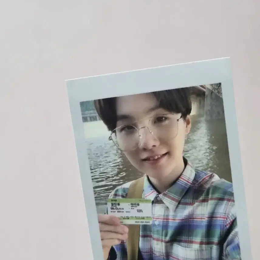 방탄 슈가 윤기 시그 시즌그린팅 폴라로이드