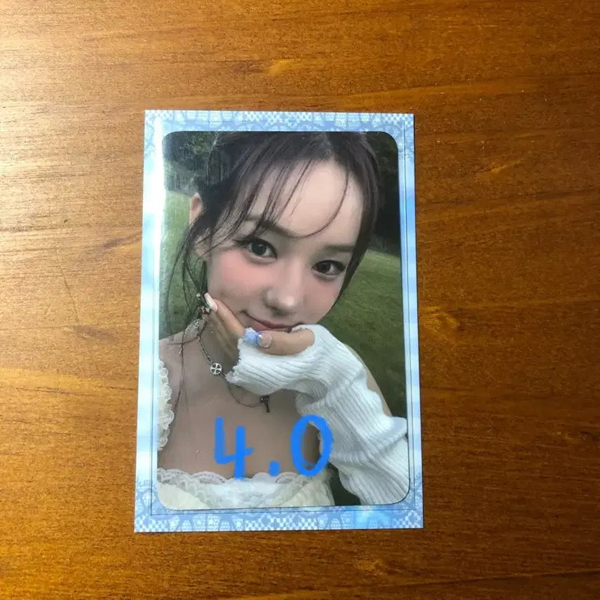 이즈나 izna 유사랑 포카 미공포 양도합니다