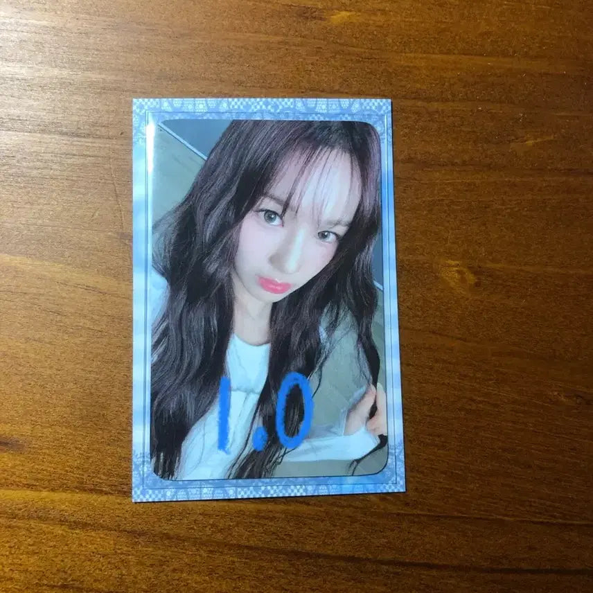 이즈나 izna 유사랑 포카 럭드 미공포 양도합니다