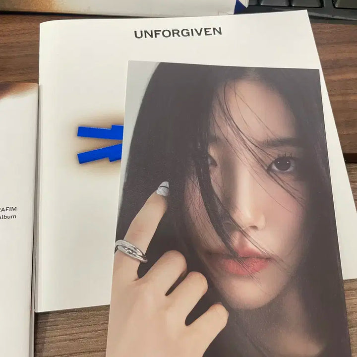 (개봉 / 포토카드 제외) 르세라핌 언포기븐 앨범 판매