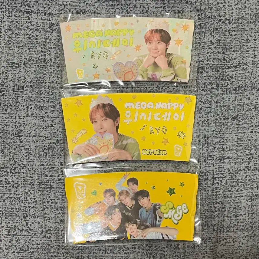 [일괄2000원]메가커피 엔시티위시 료 컵홀더 새상품 일괄 판매합니다.