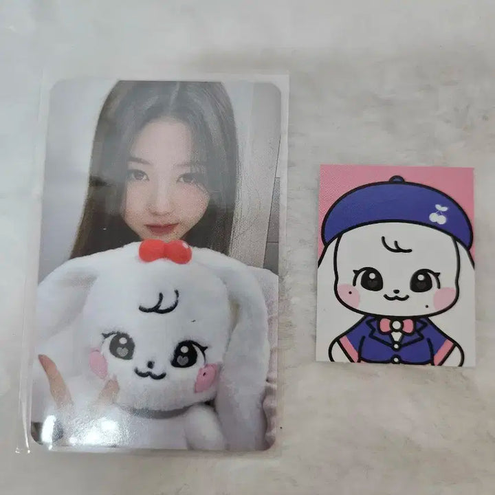 IVE아이브MINIVE미니브스쿨 체리인형포카+증사