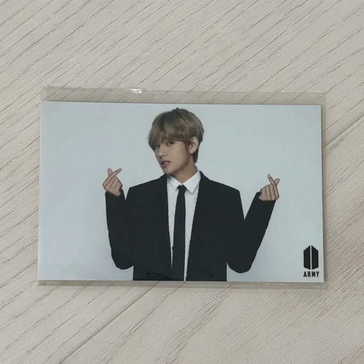 BTS 방탄소년단 윙파콘 아미부스 포카 뷔 태형