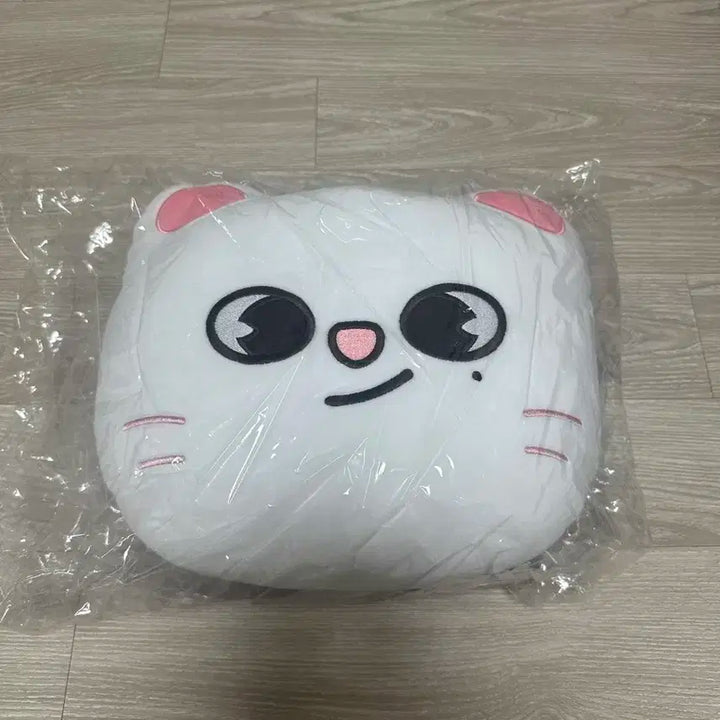 스키주 skzoo 지니렛 미개봉 페이스 쿠션 판매합니다