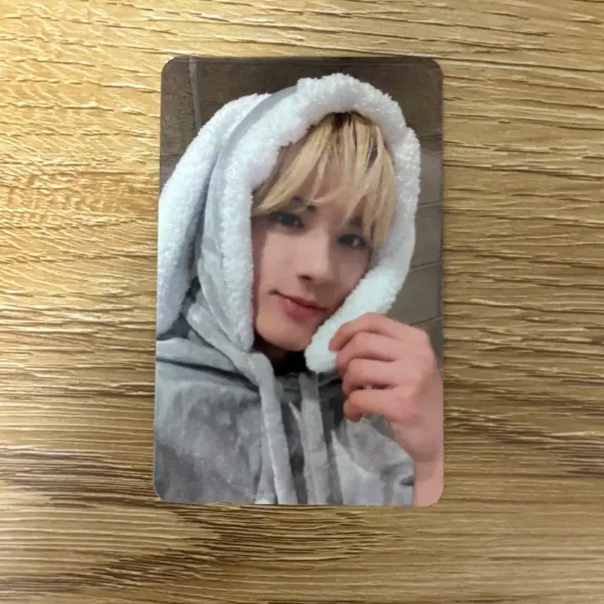(급처) 더보이즈 토끼담요 포카 에릭