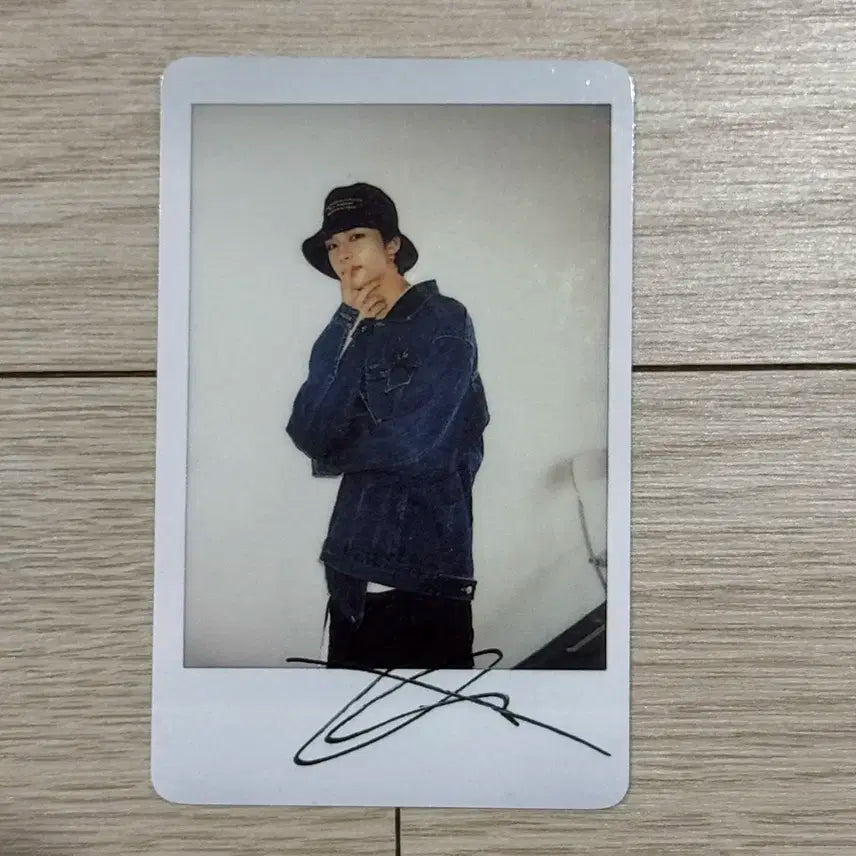 스트레이키즈 현진 언락 콘서트 짭폴라 폴라 폴라로이드 포카