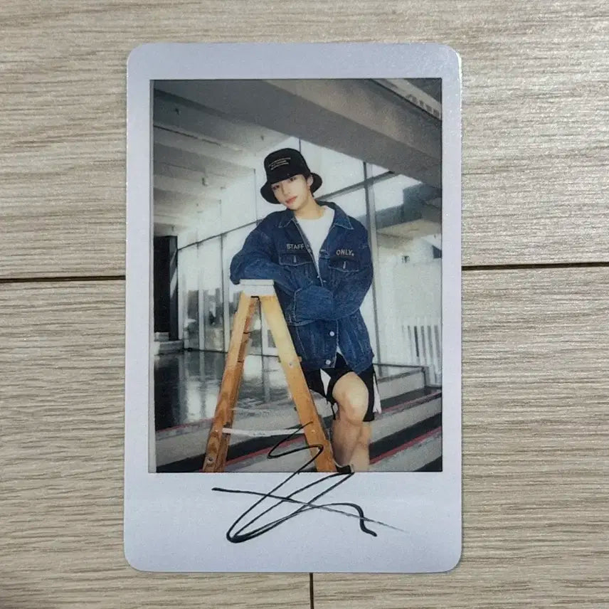 스트레이키즈 현진 언락 콘서트 짭폴라 폴라 폴라로이드 포카