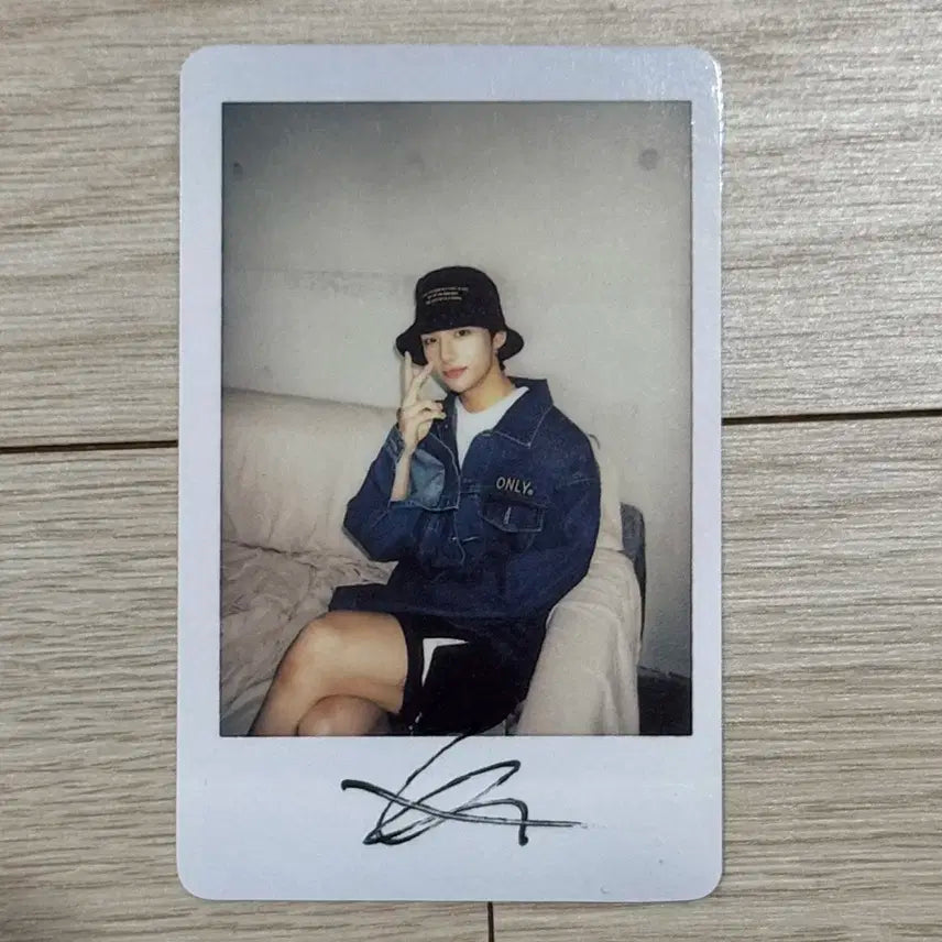 스트레이키즈 현진 언락 콘서트 짭폴라 폴라 폴라로이드 포카