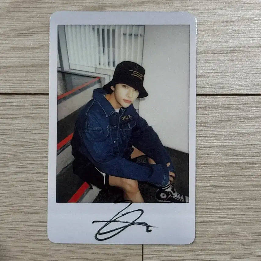 스트레이키즈 현진 언락 콘서트 짭폴라 폴라 폴라로이드 포카