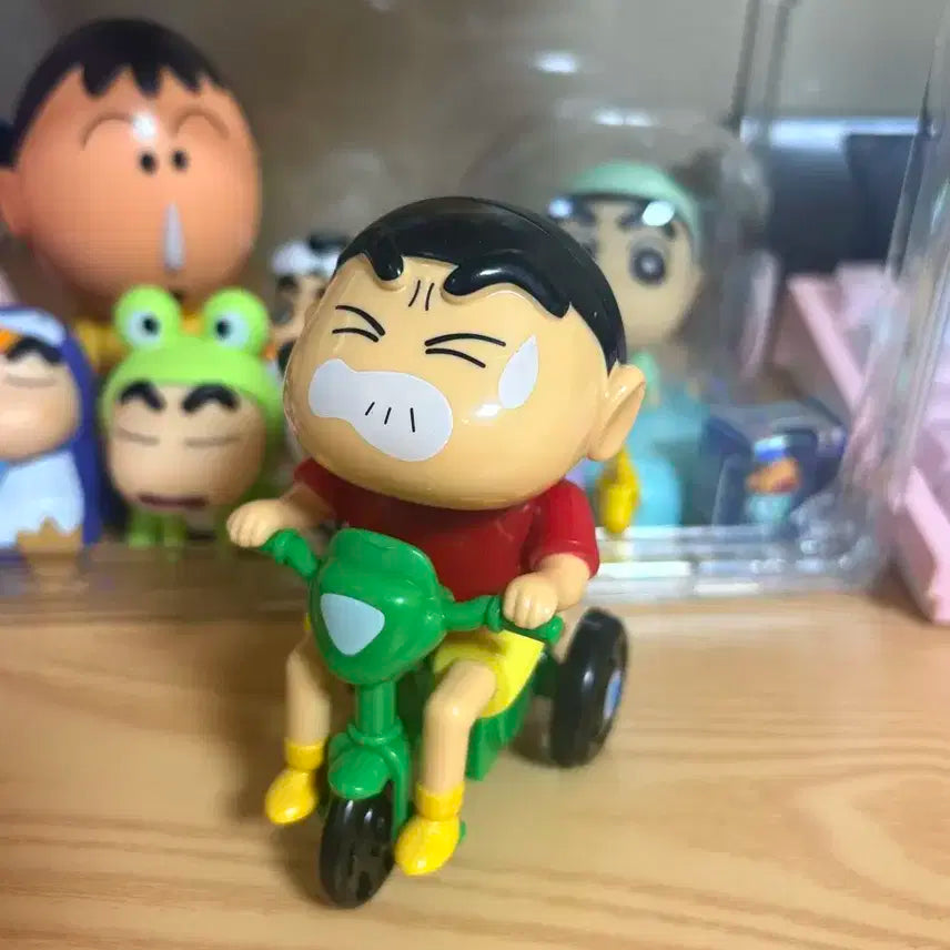 짱구 태엽 피규어