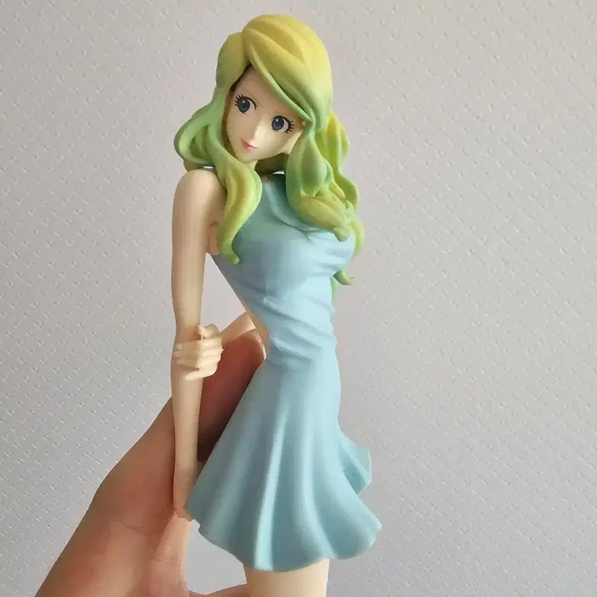 루팡3세 레베카 피규어