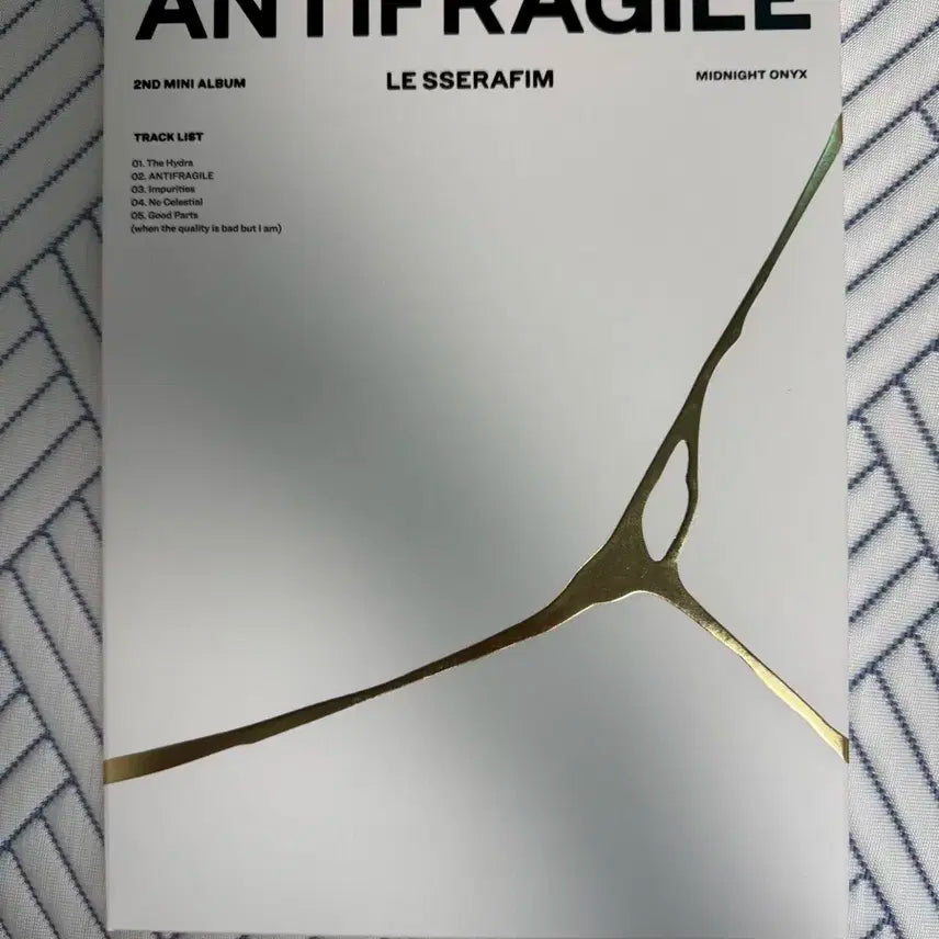 르세라핌 antifragile 앨범 팔아요!