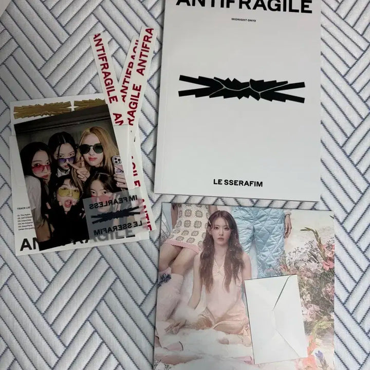 르세라핌 antifragile 앨범 팔아요!