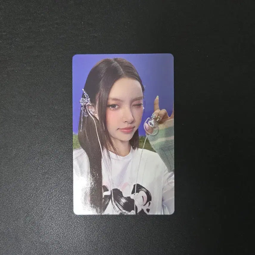 [미니 CD] 아일릿 - 미니 3집 bomb (Merch ver.) 윤아