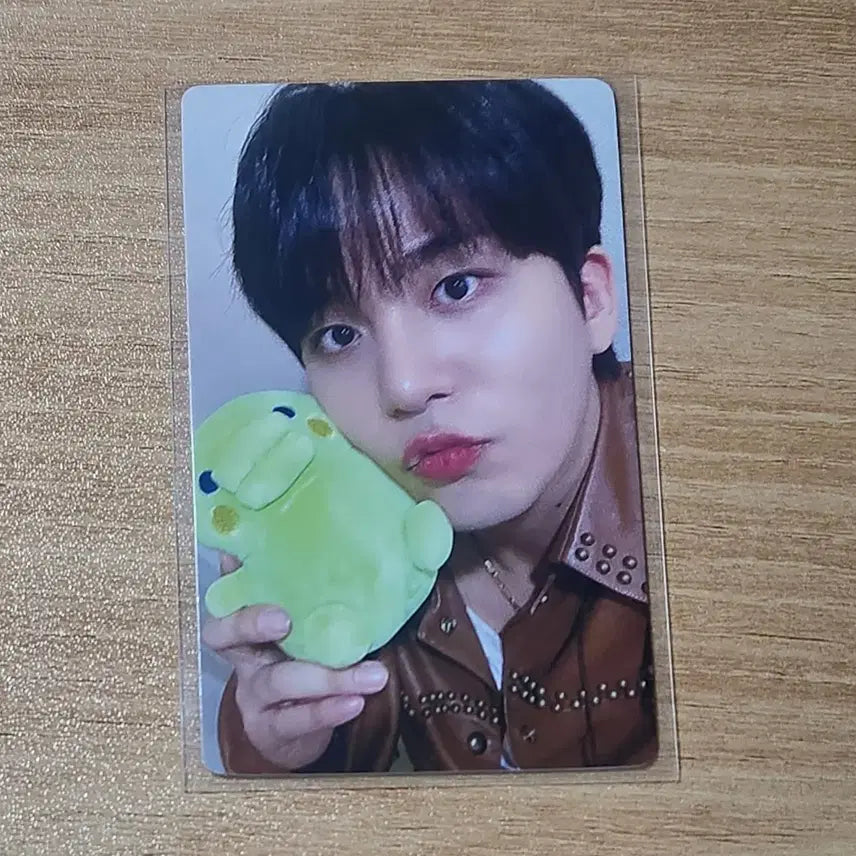 에이티즈 티즈고치 종호 미공포 럭드 점프업