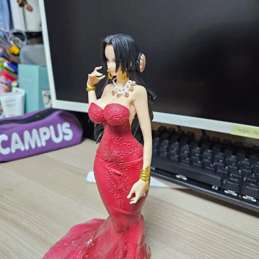 보아핸콕 피규어