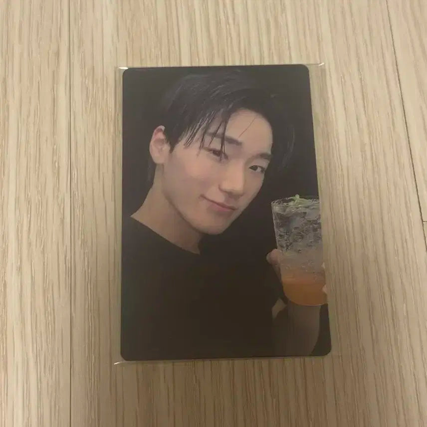 에이티즈 아우어 아우어베이터리 콜라보 포카 산