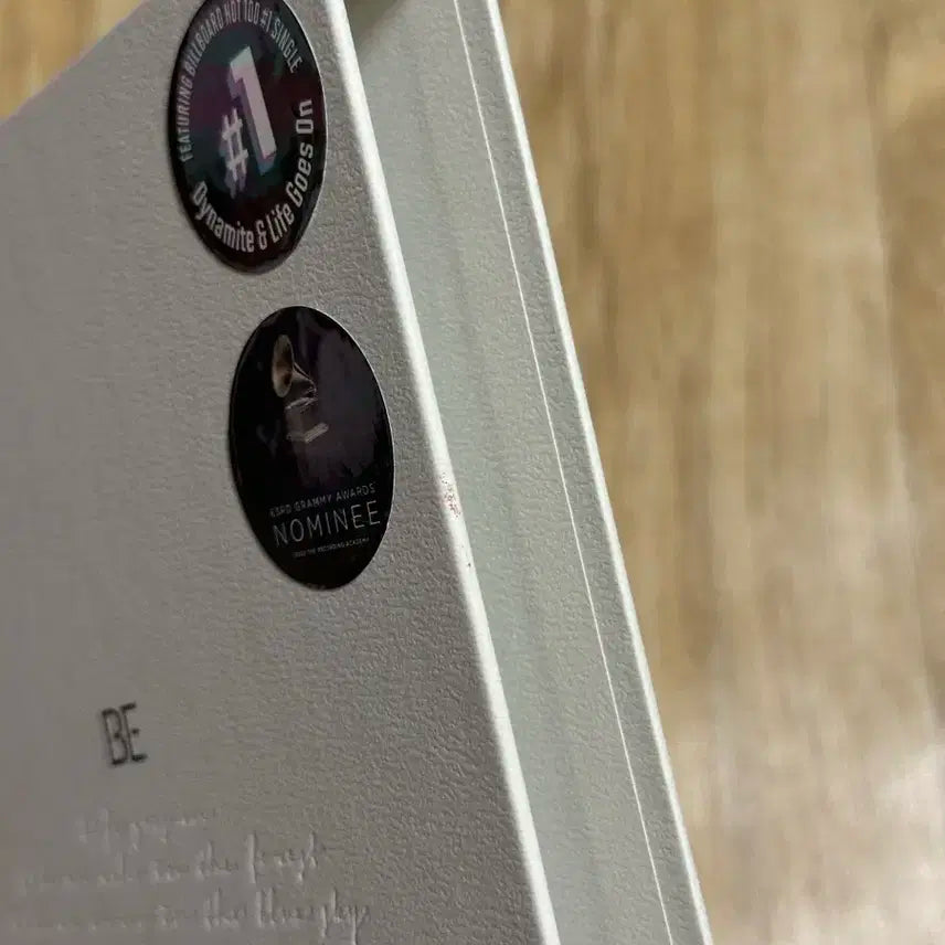방탄 BE 앨범