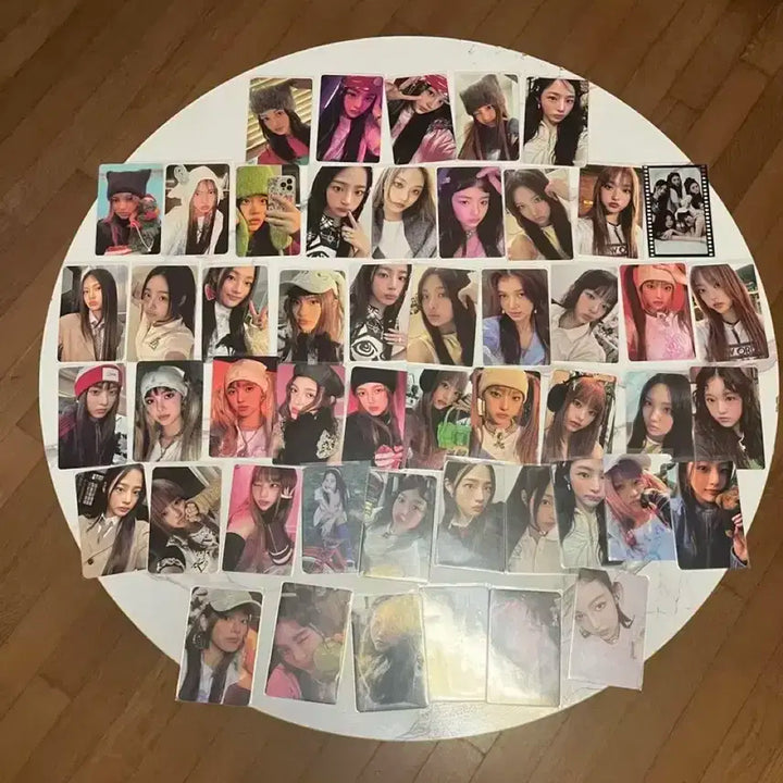 뉴진스 포토카드 약 80장
