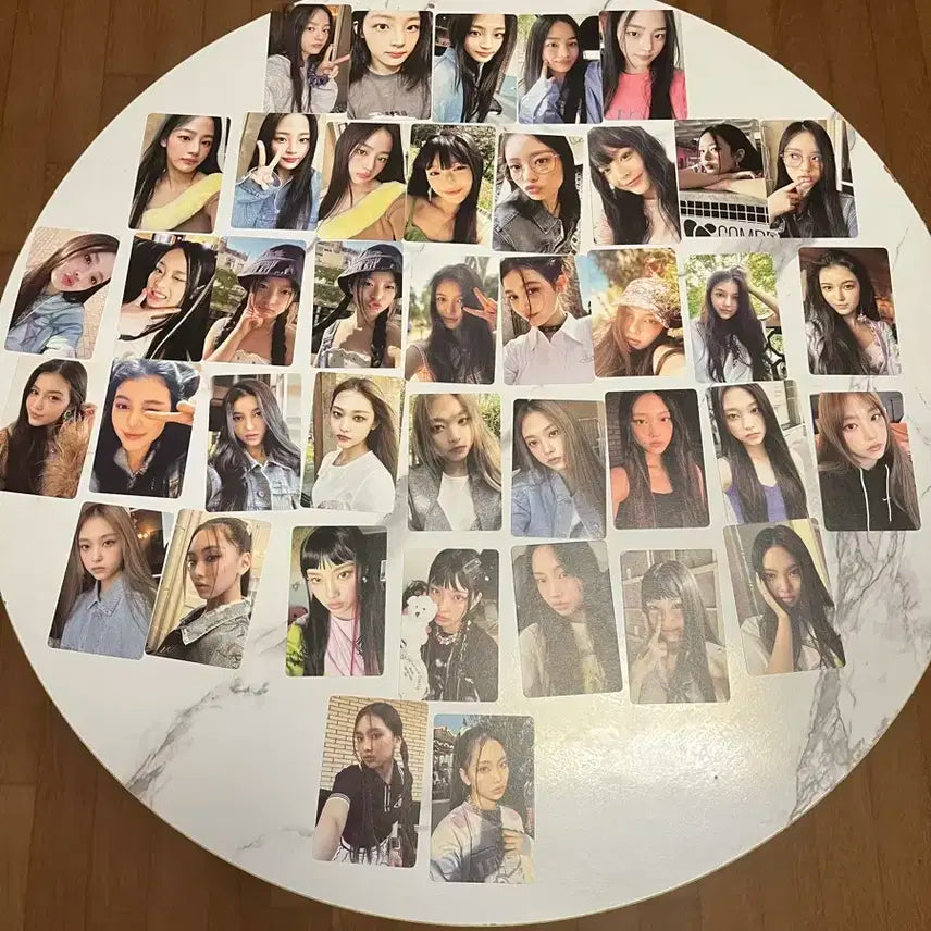 뉴진스 포토카드 약 80장