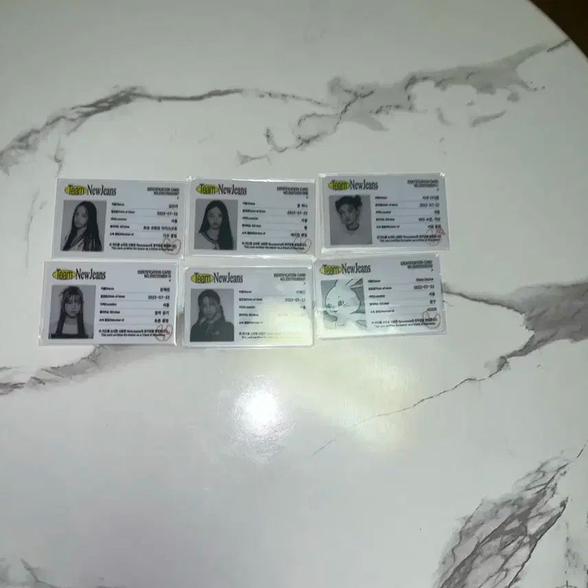 뉴진스 포토카드 약 80장
