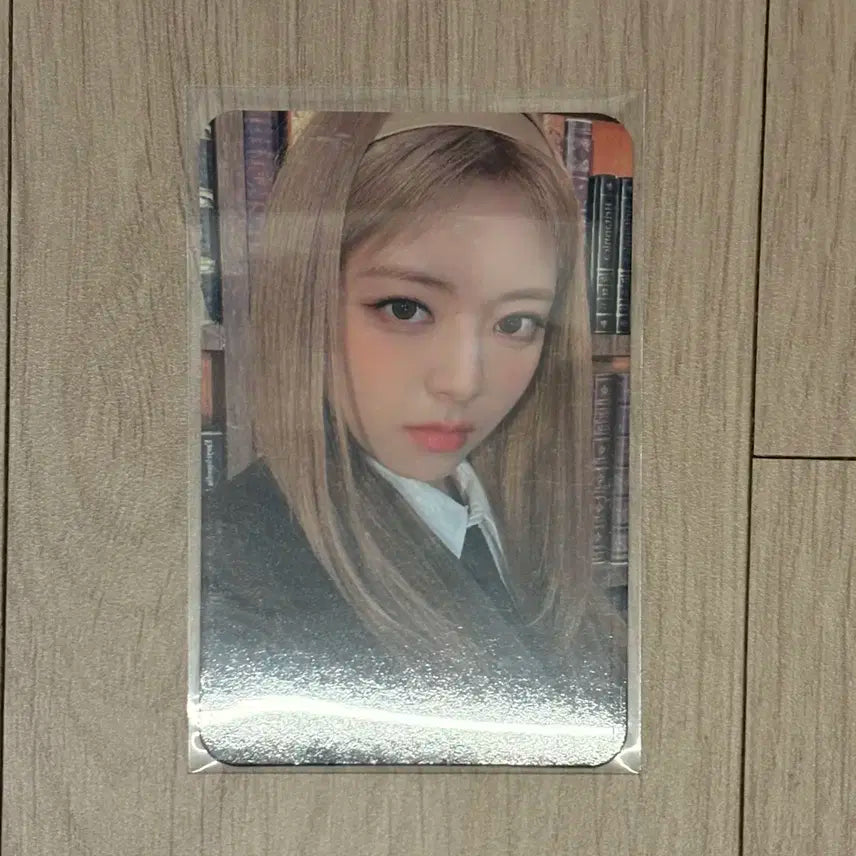 있지 ITZY 유나 2023 시그 집샵 JYPSHOP 특전 미공포 포카