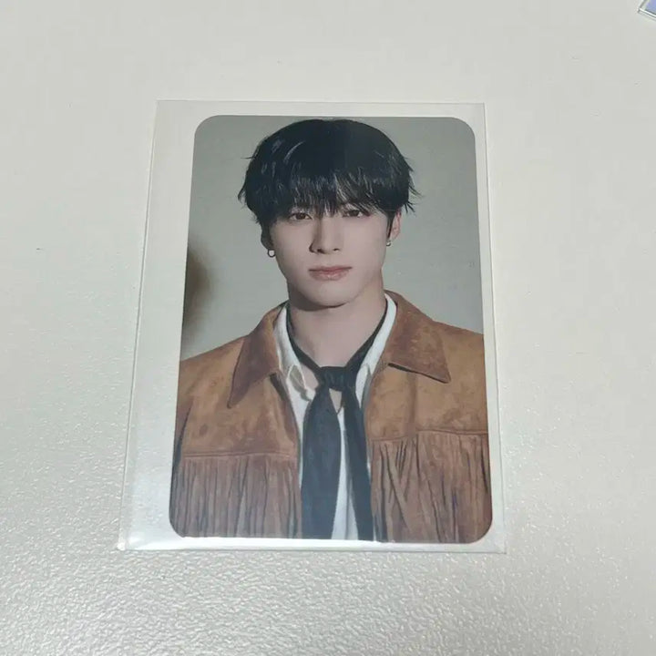 더보이즈 현재 에릭 사진실의 광선생님 포토카드