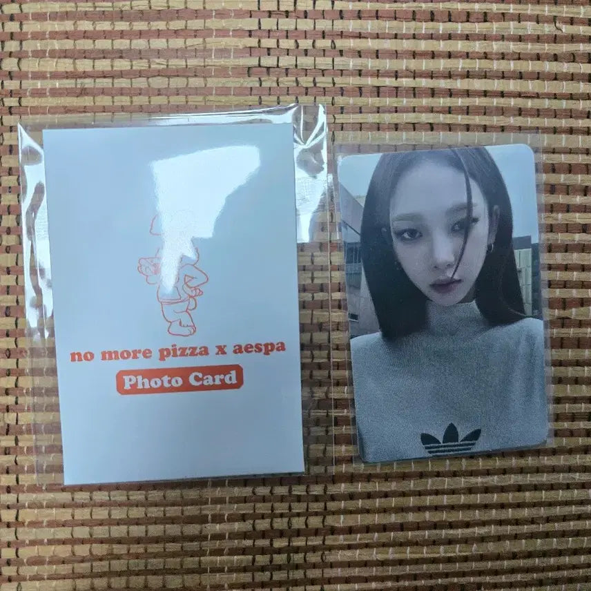 미개봉 노모어 에스파 포카 양도합니다+카리나 포카