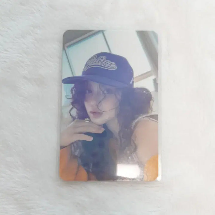 뉴진스 다니엘 포카 팝니다