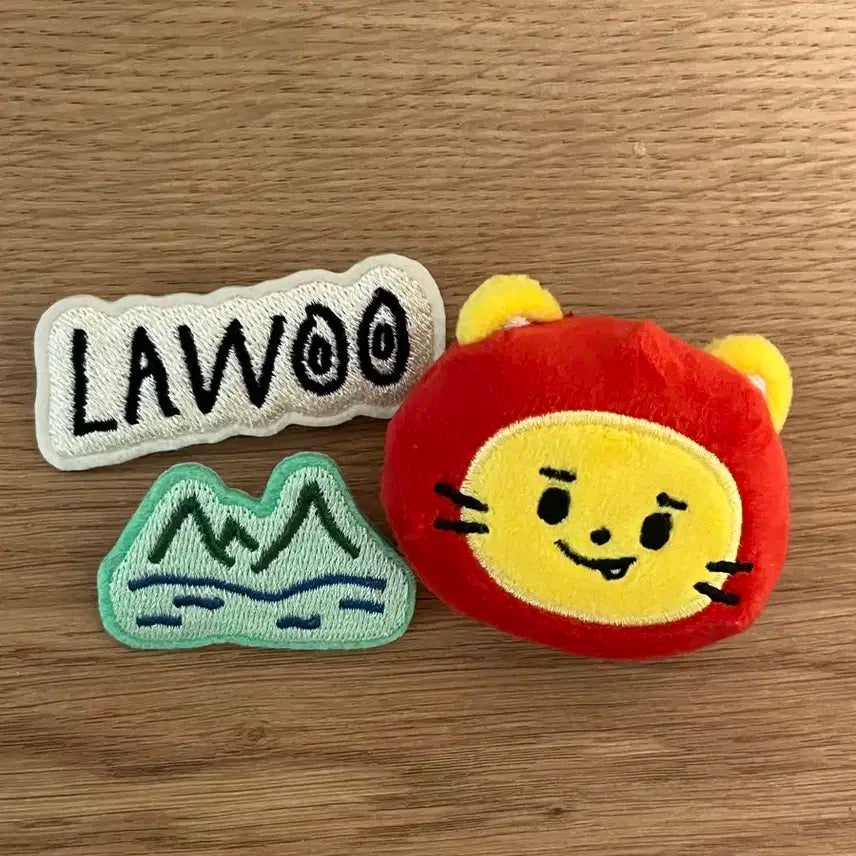 트레저 트루즈 라우 뱃지