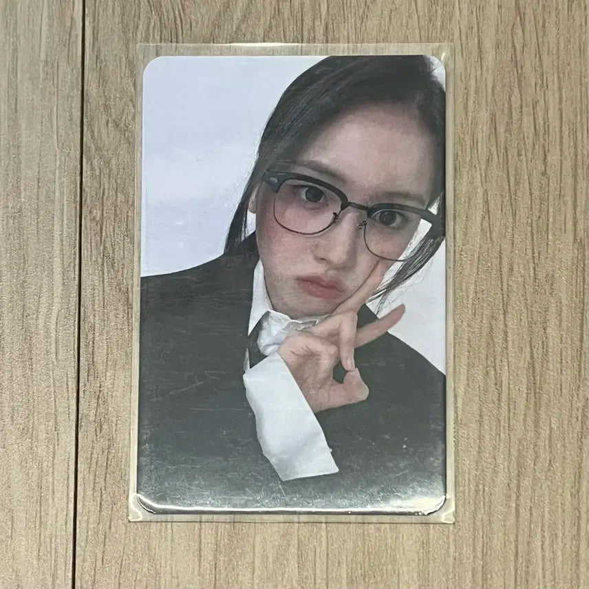 엔믹스 NMIXX 지우 1주년 카페 포카