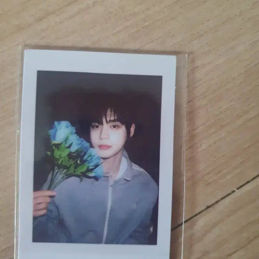 제로베이스원 2주년 팝업