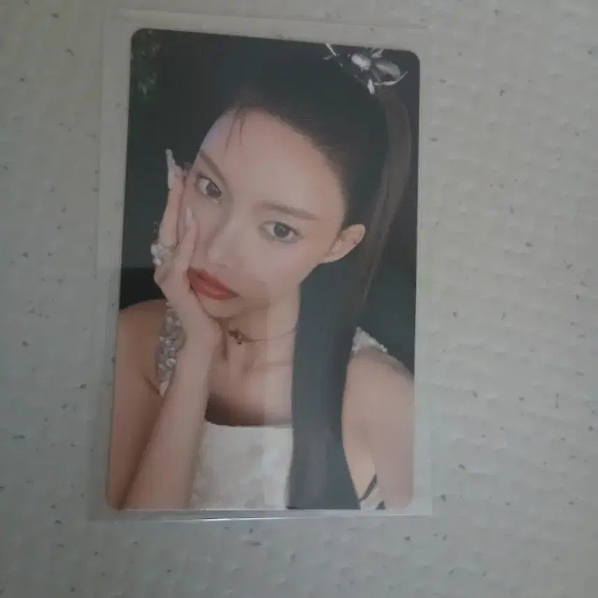 아일릿윤아 밤 앨포 앨범