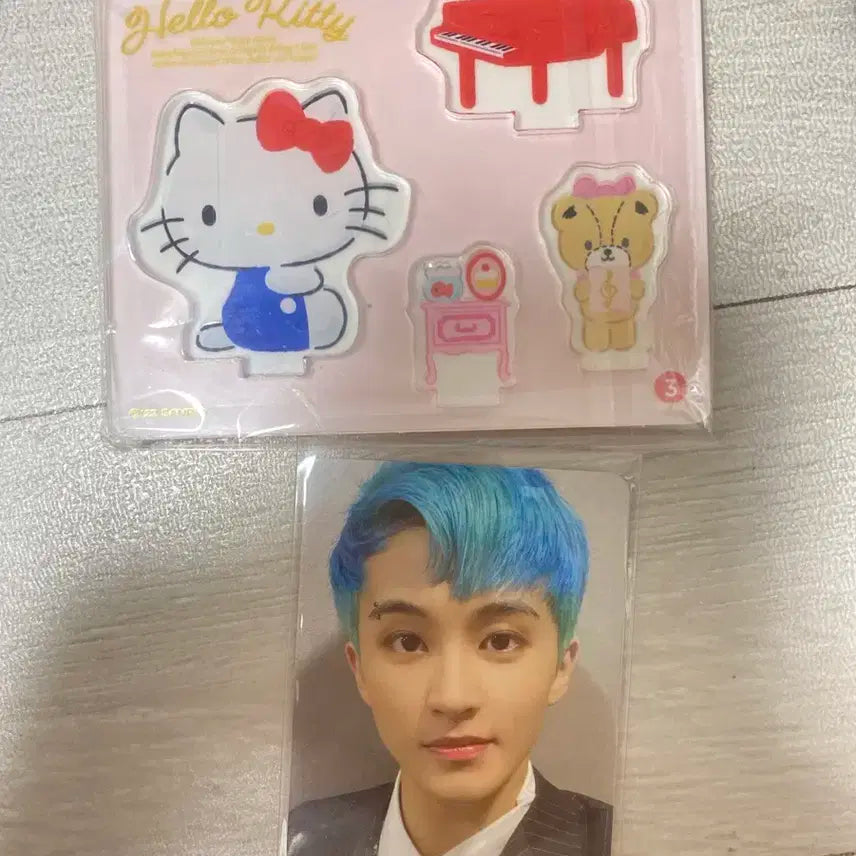 반택포) NCT 마크 산리오 잠옷 포카 스파오