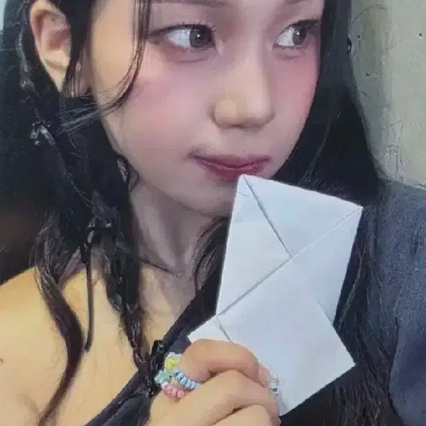 비비지 공방포카 2주차 LaLaLoveMe 엄지