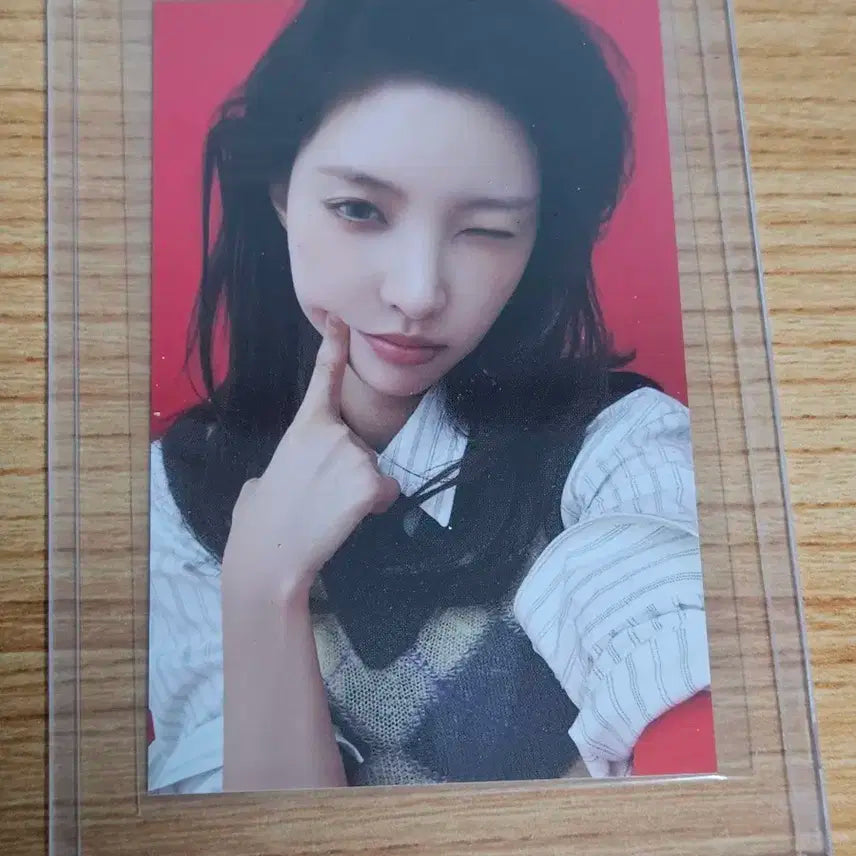 아일릿 bomb 윤아 공방 포토카드
