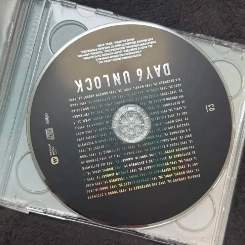 데이식스 일본 한정판 초판 앨범 unlock dvd+cd 판매합니다.