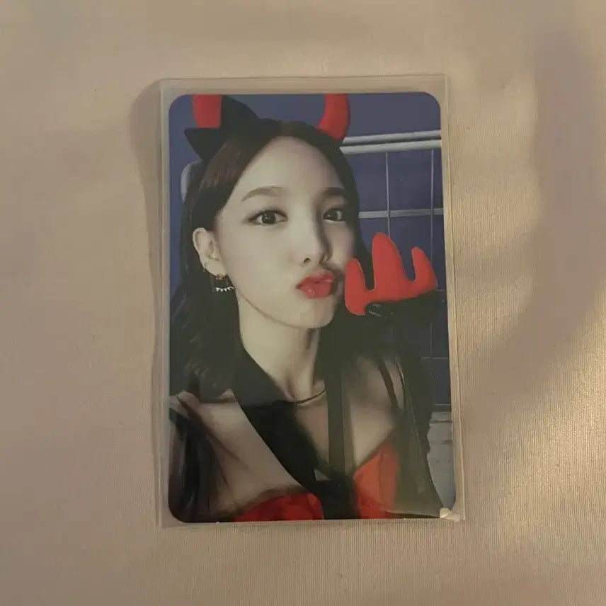 트와이스 나연 티티 악마 포카