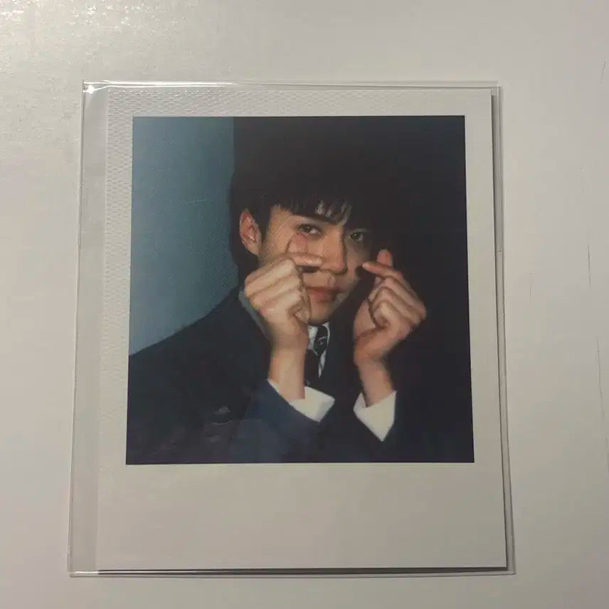 세훈 폴라로이드