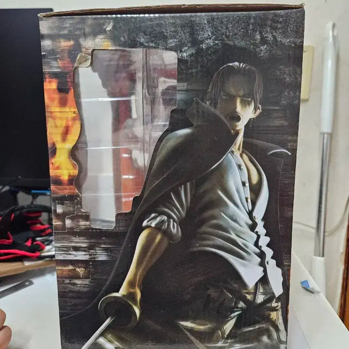샹크스 피규어