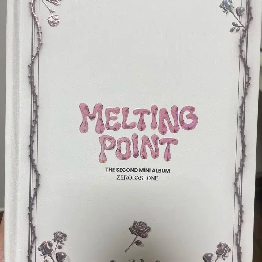 제로베이스원 멜팅포인트 앨범