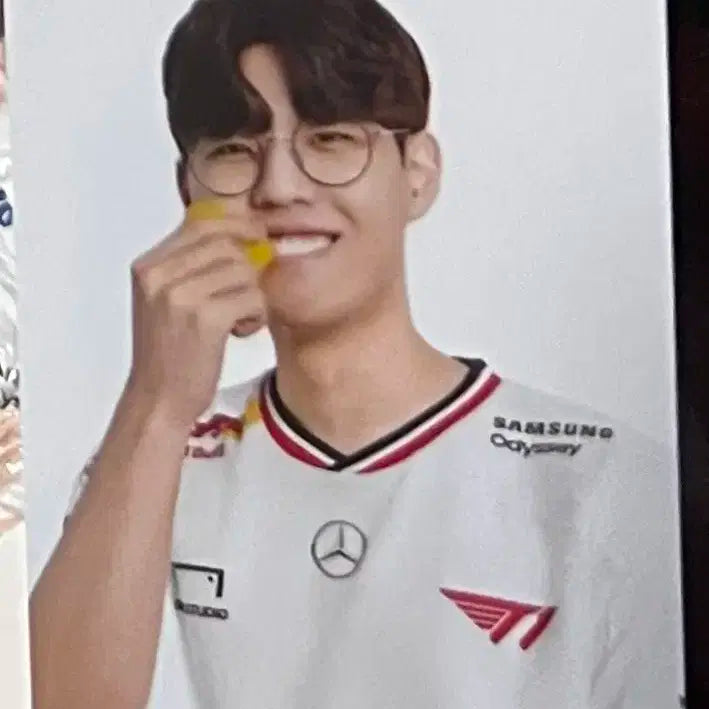 T1 오너 카스 화이트 레몬 포토카드 양도합니다!