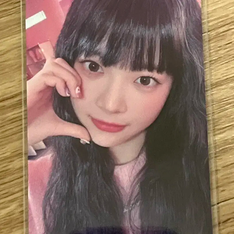 르세라핌 홍은채 포카