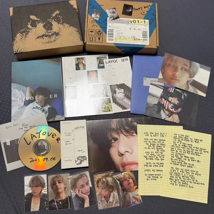 일괄판매)방탄소년단 뷔V태형 솔로앨범 레이오버 포카위버스특전굿즈