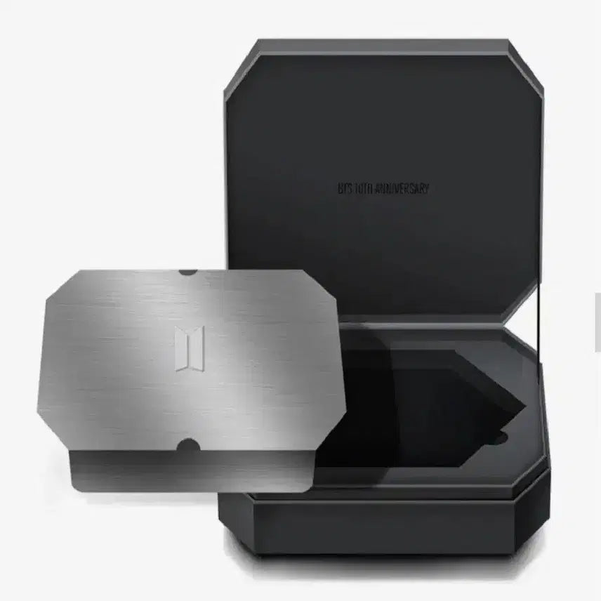 배송비무료)방탄 BTS(남준,지민,정국)10주년 기념 메달 일괄양도